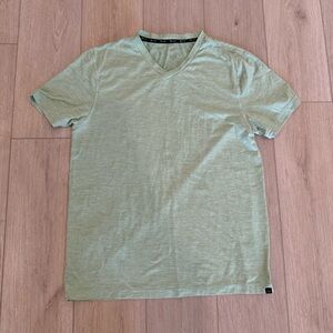 GAIAM - Men's Light Green V-Neck T-Shirt - Size L